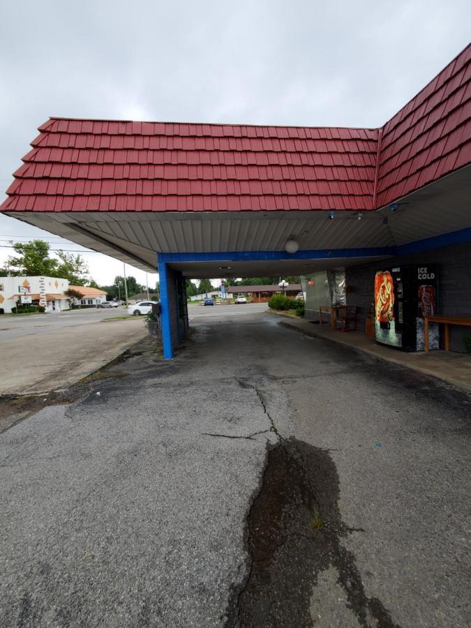 Gray Plaza Motel West Frankfort Luaran gambar