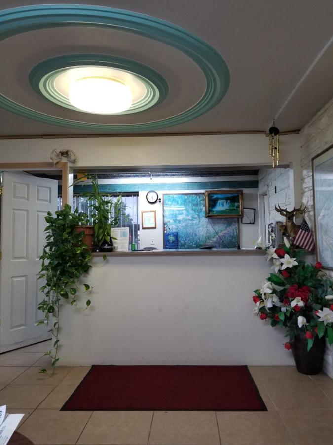 Gray Plaza Motel West Frankfort Luaran gambar