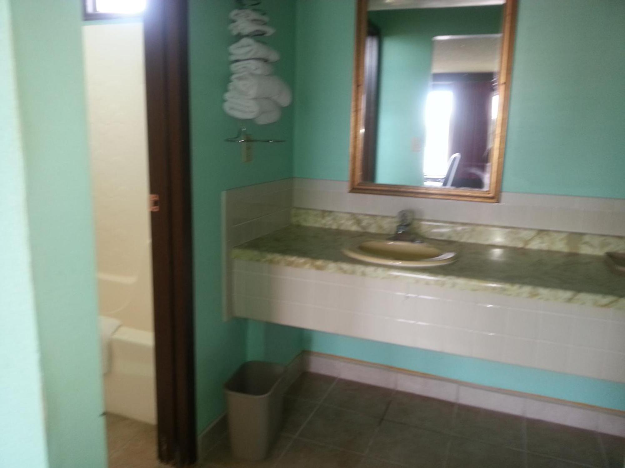 Gray Plaza Motel West Frankfort Luaran gambar