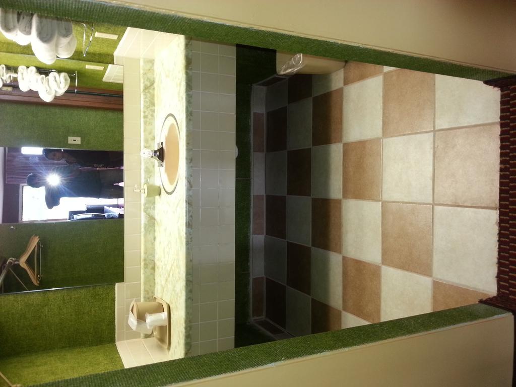 Gray Plaza Motel West Frankfort Luaran gambar